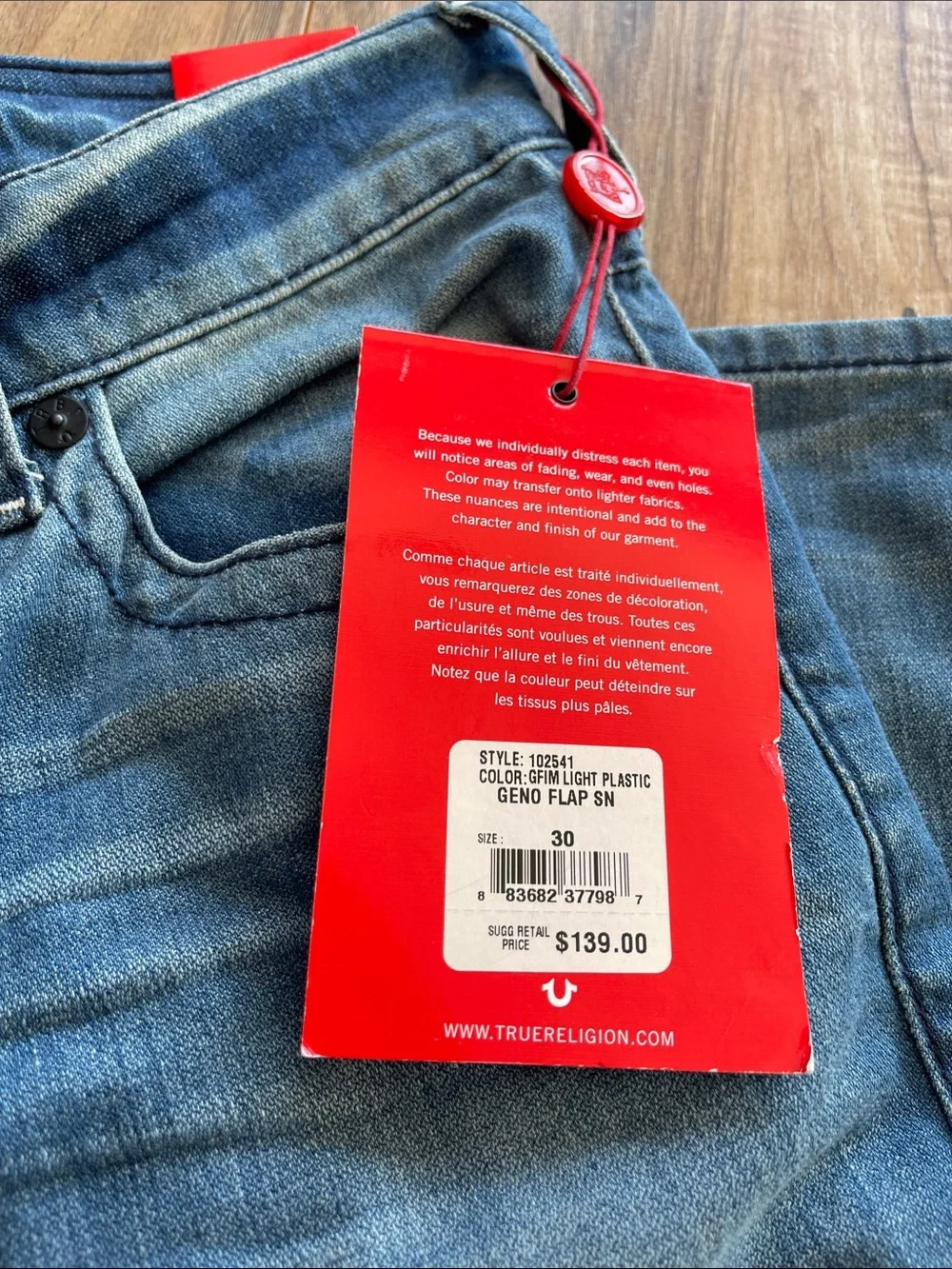 NWT True Religion Slim Fit Light Blue Washed Jeans Size W30